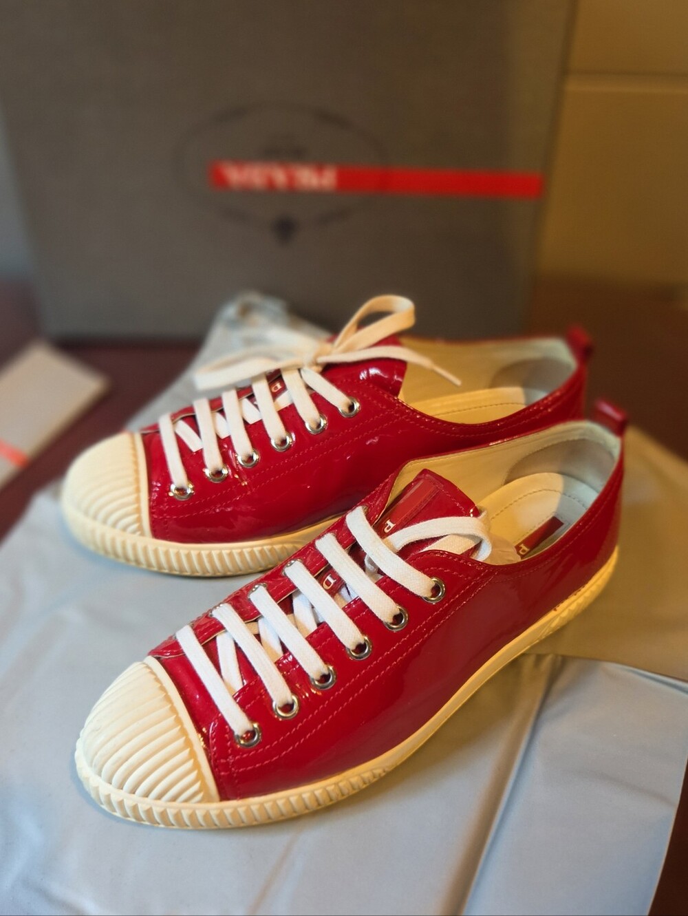 ​PRADA Red Patent Leather Low Top Sneakers Lace Up Shoes 3E5876 EU 38 US 8